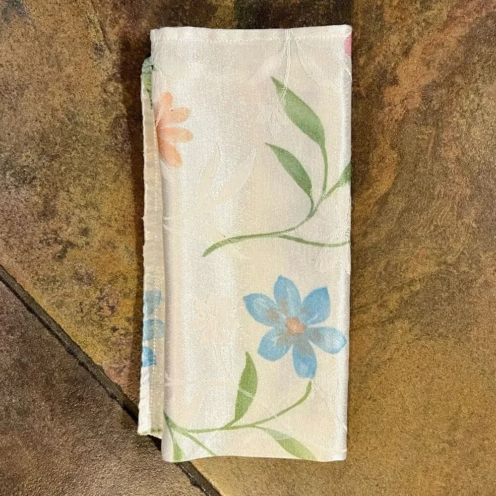 Blooms & Blooms Floral Cloth Napkins Set of 3
